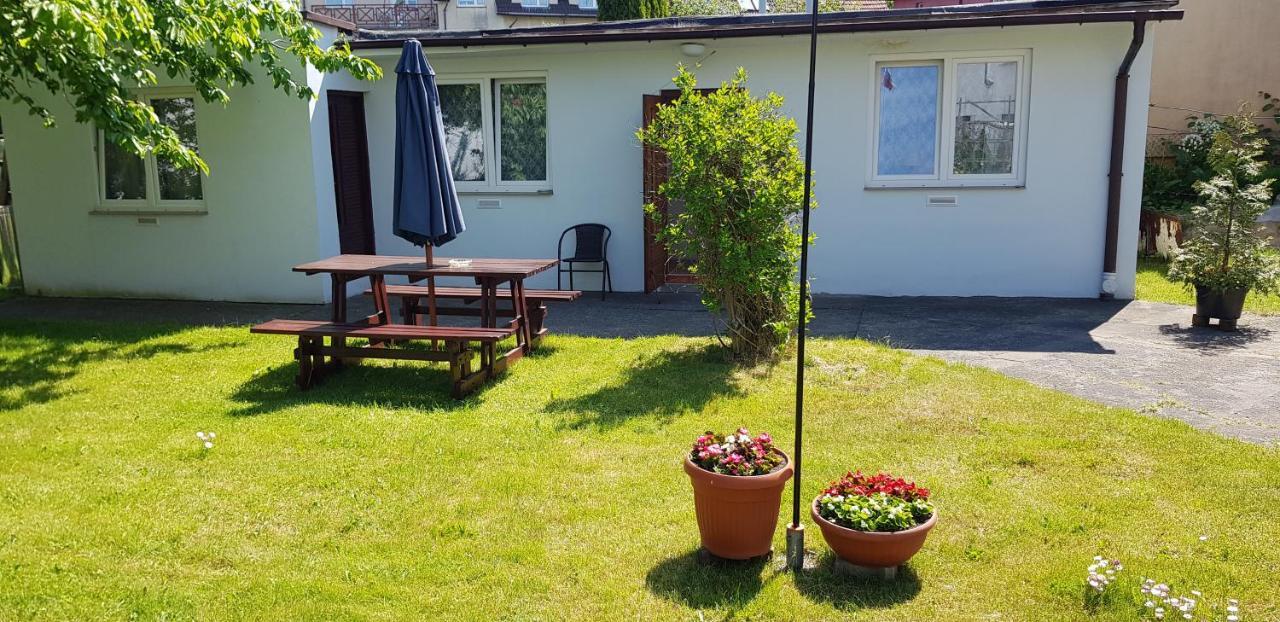 Wynajem Pokoi Hotell Kołobrzeg Exteriör bild