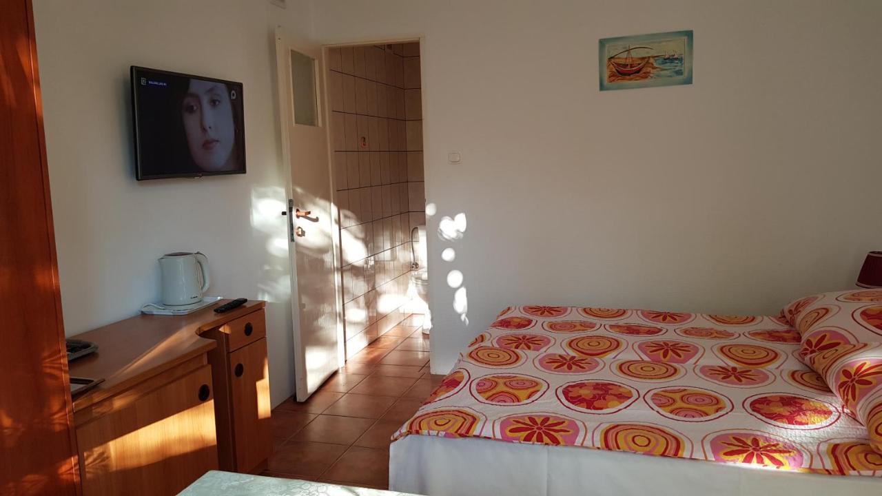 Wynajem Pokoi Hotell Kołobrzeg Exteriör bild