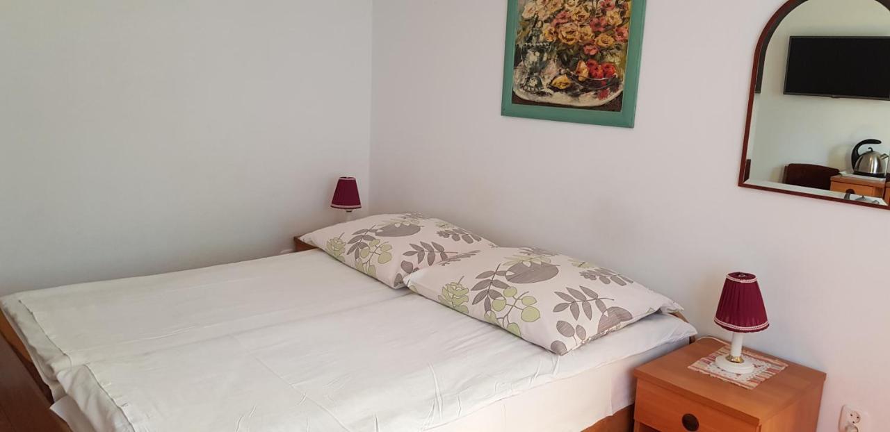 Wynajem Pokoi Hotell Kołobrzeg Exteriör bild